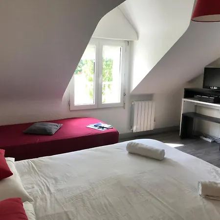 Hotel Aux Tamaris 2*